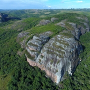 Vista aérea do geoparque de Caçapava do Sul.
