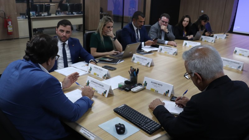 secretario reuniao ferrovias brasilia