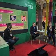 Painel discutiu ferramentas adotadas no estado para qualificar a experiência do visitante