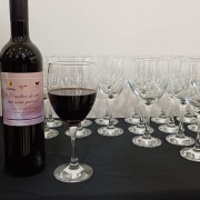 Rótulos dos vinhos foram preparados para ação no evento